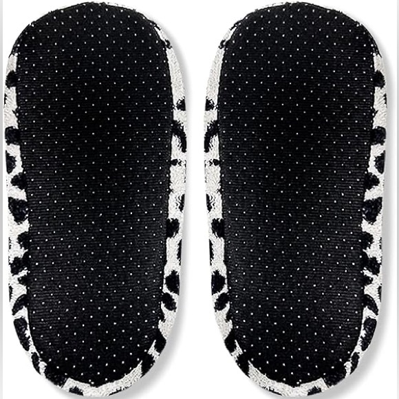 2/$15 Isaac Mizrahi Leopard Print Fleece Sherpa Cozy Slippers size small (5-6.5) - Picture 3 of 4